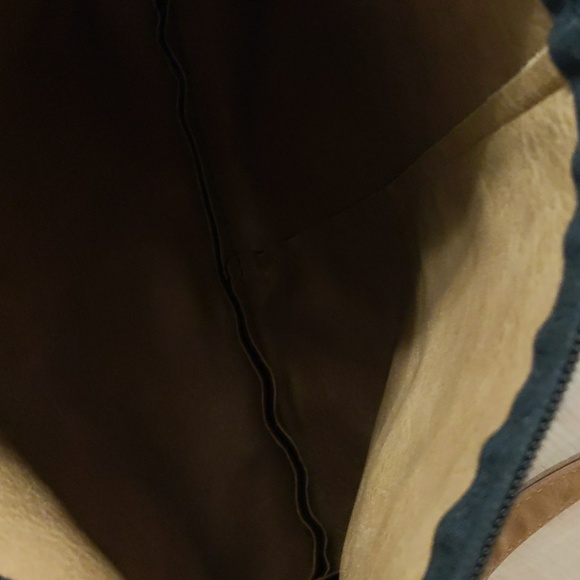 Black and Tan purse - Picture 4 of 5